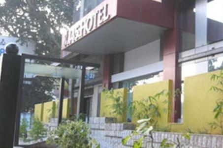 Istay Hotels Infantry Road Bangalore Eksteriør billede