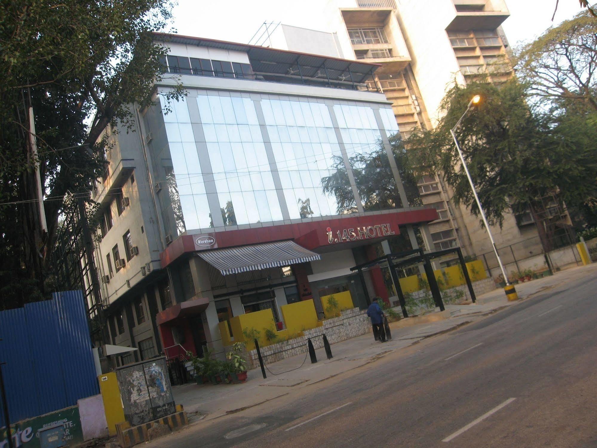 Istay Hotels Infantry Road Bangalore Eksteriør billede
