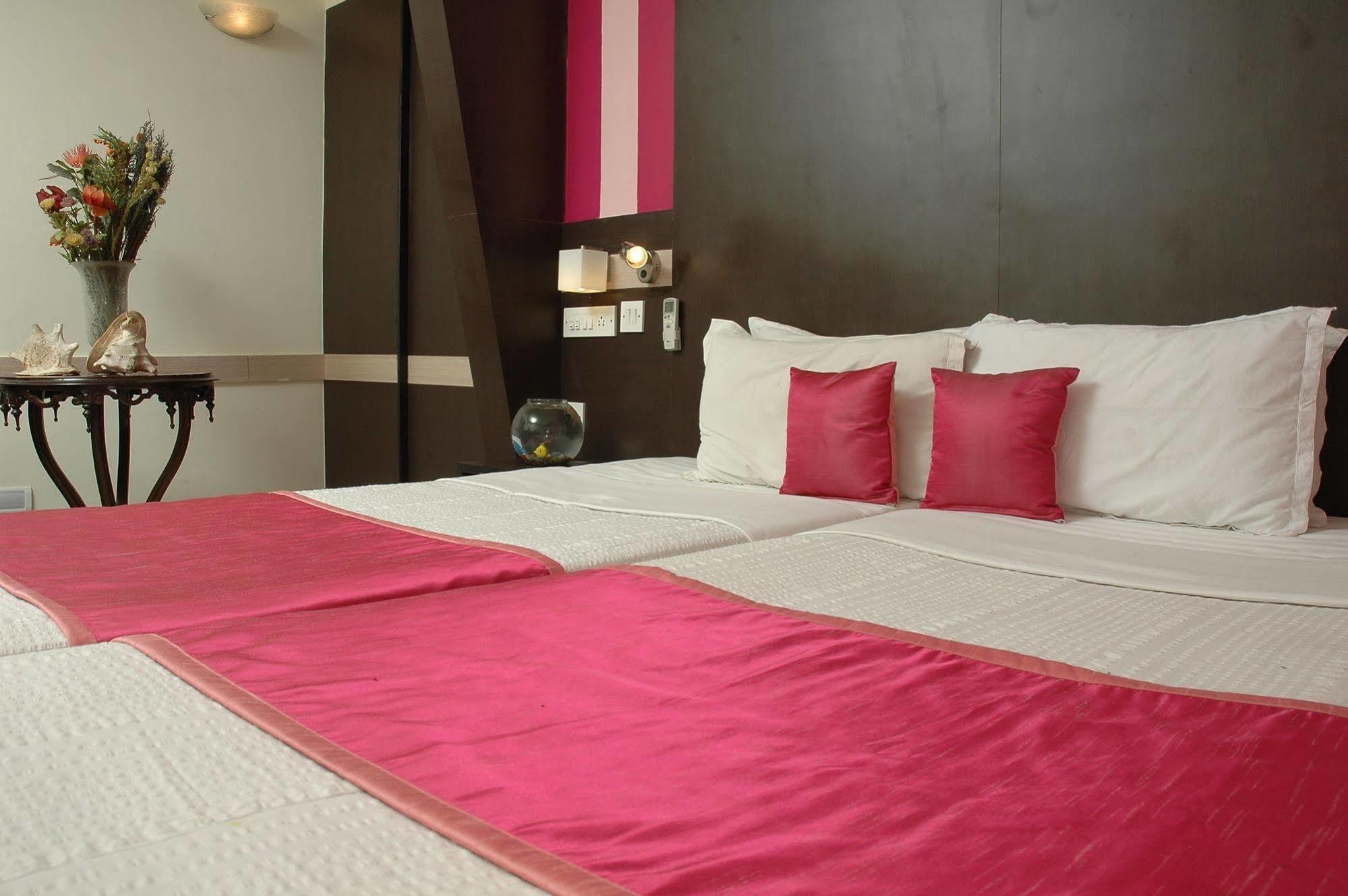 Istay Hotels Infantry Road Bangalore Eksteriør billede